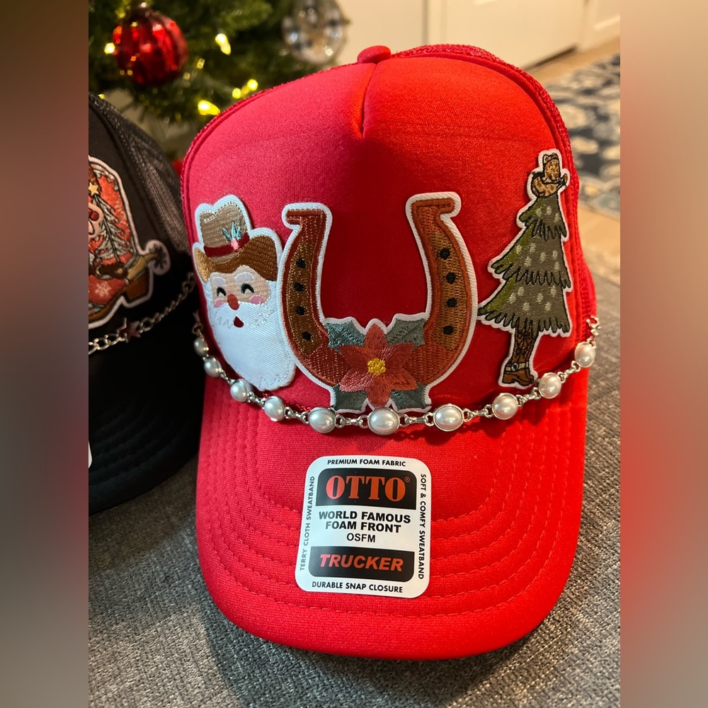 Christmas Trucker Hat Otto Santa Horseshoe